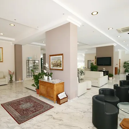 Excelsior Hotel 3*