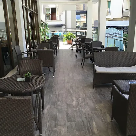 Excelsior Hotel 3*
