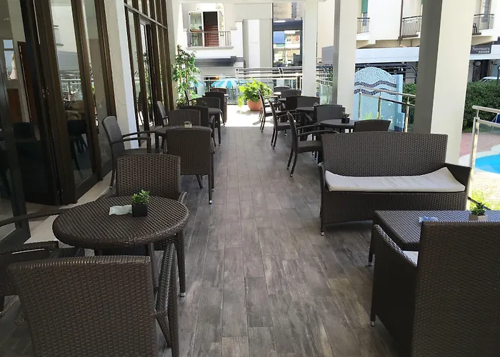 Excelsior Hotel 3*